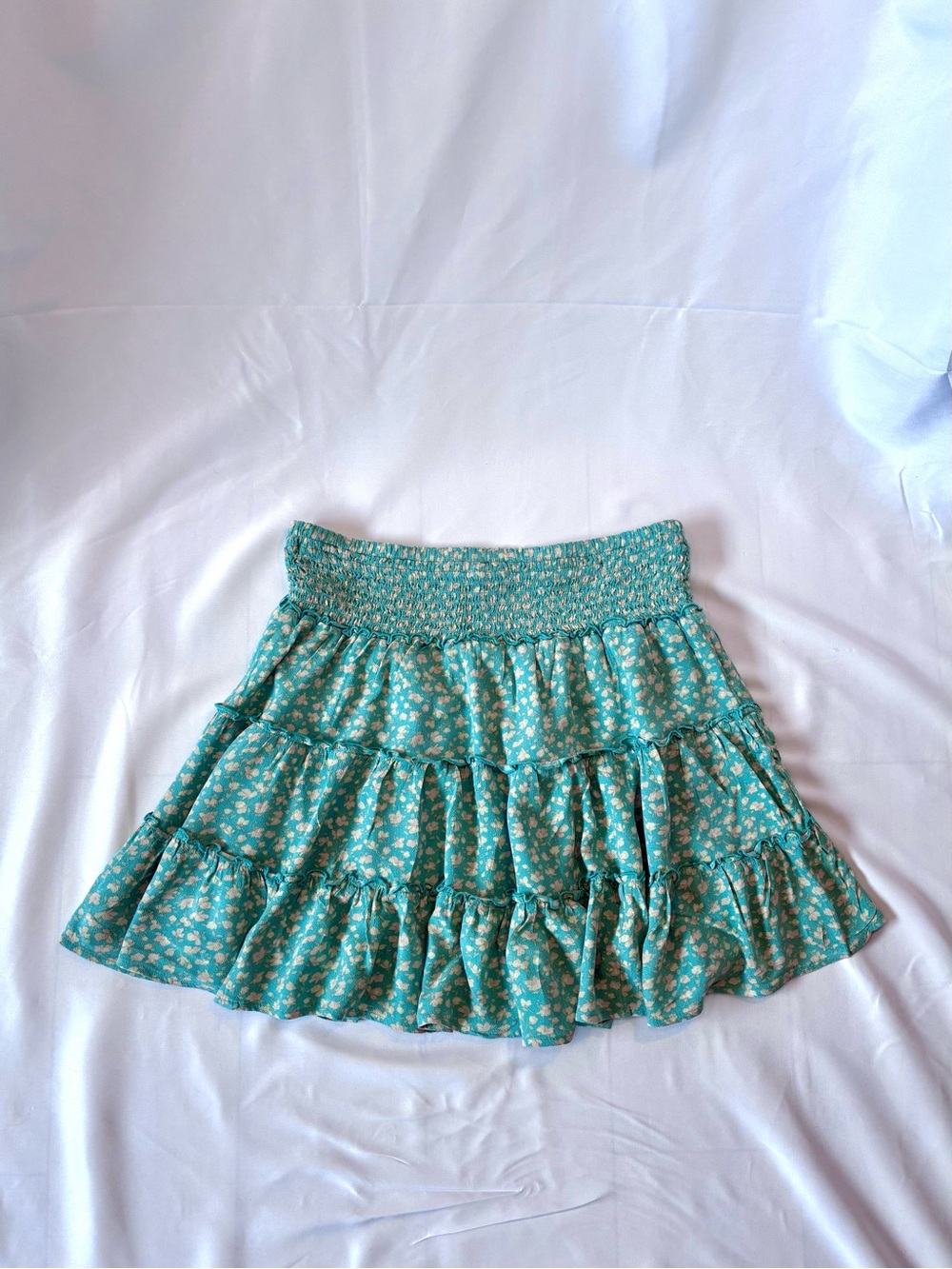 American Eagle Floral Flowy Skirt